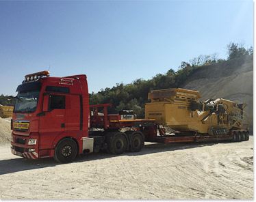 Transport of oversized loads and heavy equipment